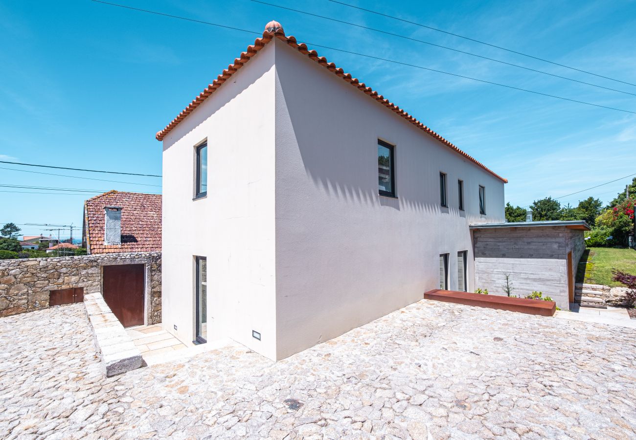 Villa in Viana do Castelo - Portugal Active Atlantic Lodge