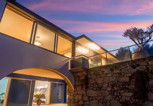 Villa in Vila Nova de Anha - PortugalActive Connected Lodge COWORK & BEACH