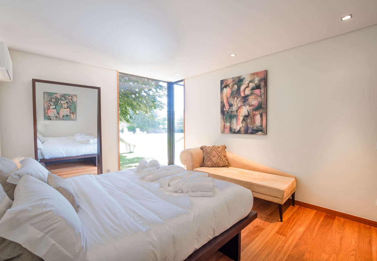 Villa in Vila Nova de Anha - PortugalActive Connected Lodge COWORK & BEACH