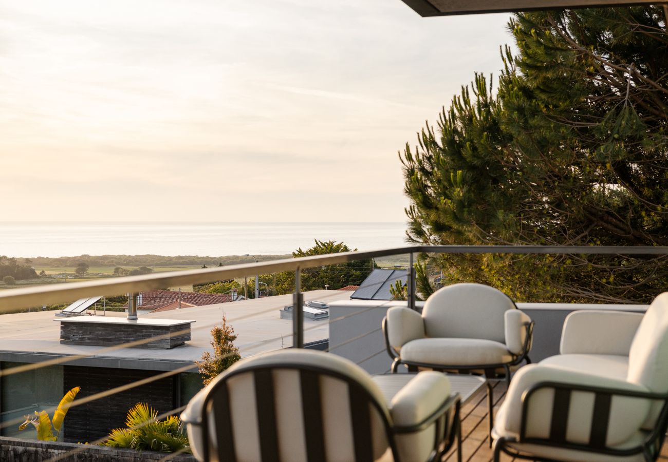 top terrace with sea view