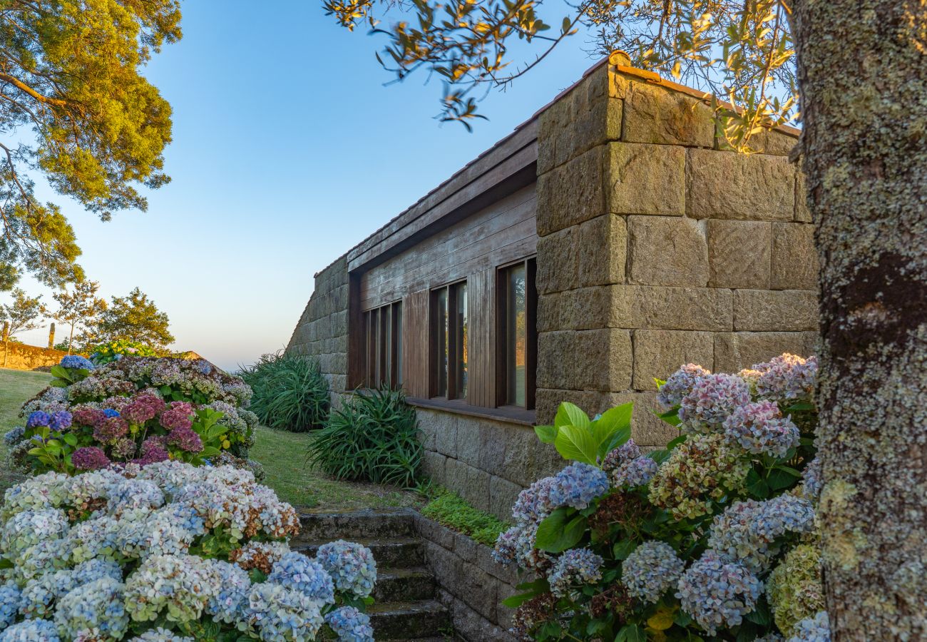 Country house in Viana do Castelo - Carreço’s Beach Farm